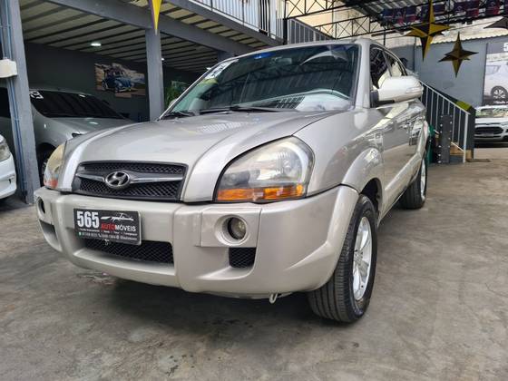 HYUNDAI TUCSON 2.0 MPFI GL 16V 142CV 2WD GASOLINA 4P AUTOMÁTICO
